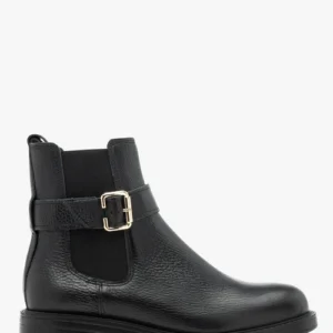 Czarne skórzane sztyblety z klamrą