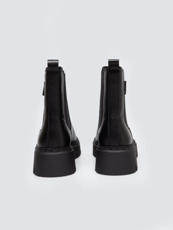 a74ae33ee7ff574e41466dce9da3788deb075439 Botki damskie ze skóry naturalnej czarne SS274314 906