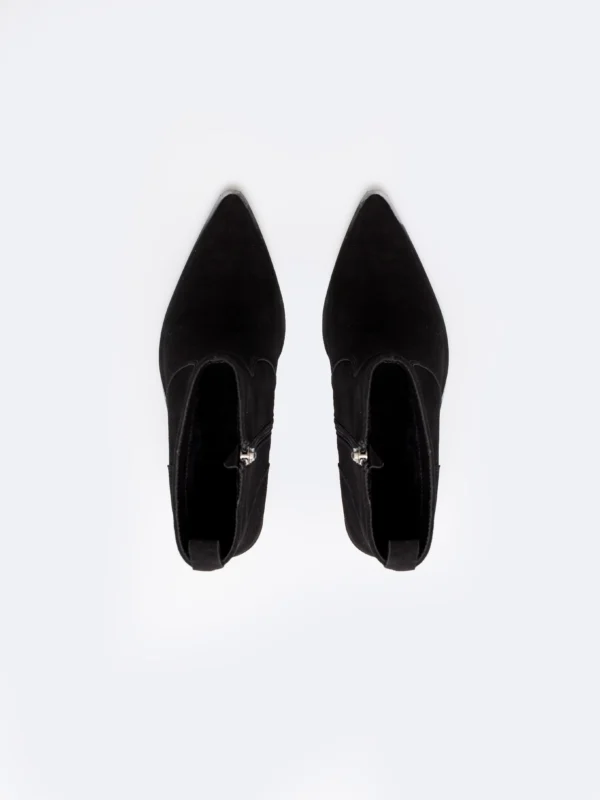 Botki damskie kowbojki ze skóry naturalnej zamszowej czarne SS274472 906