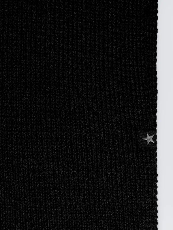 Szal dzianinowy czarny Estanilan 906/ Mesianil 906