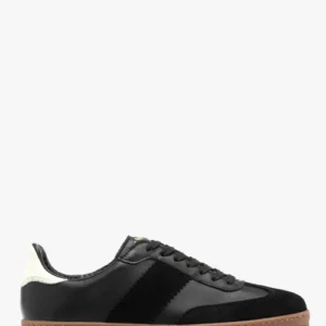 Półbuty damskie w sportowym stylu na płaskiej podeszwie