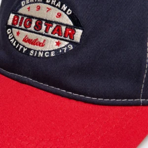 Czapka dziecięca z daszkiem Multis 000