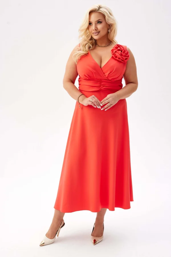 b8c762187fcb859c3783aa0070353329e79470d1 Elegancka sukienka Anna na wesele w kolorze papai PLUS