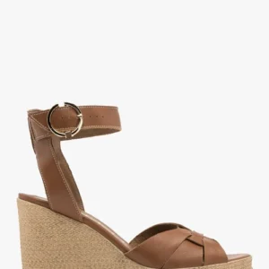 Brązowe sandały na wysokiej platformie