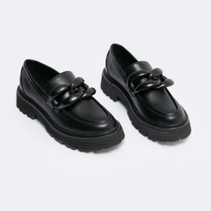 Mokasyny damskie loafersy z ozdobnym łaŅcuchem czarne LL274580 906