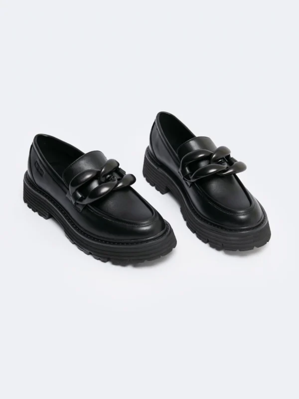 Mokasyny damskie loafersy z ozdobnym łaŅcuchem czarne LL274580 906