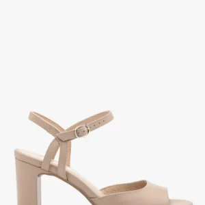 Beżowe sandały na stabilnym obcasie