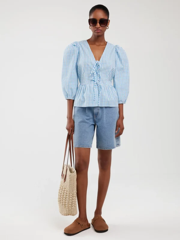 Bluzka damska z baskinką w drobną kratkę niebieska Sori 401
