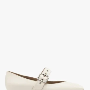 Kremowe baleriny ze srebrną klamrą