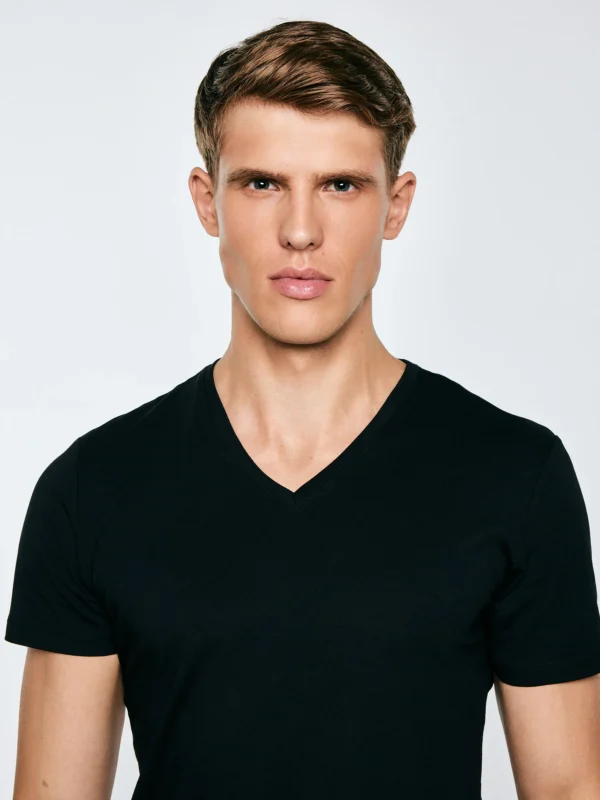 Koszulka męska typu slim czarna Basicov 906