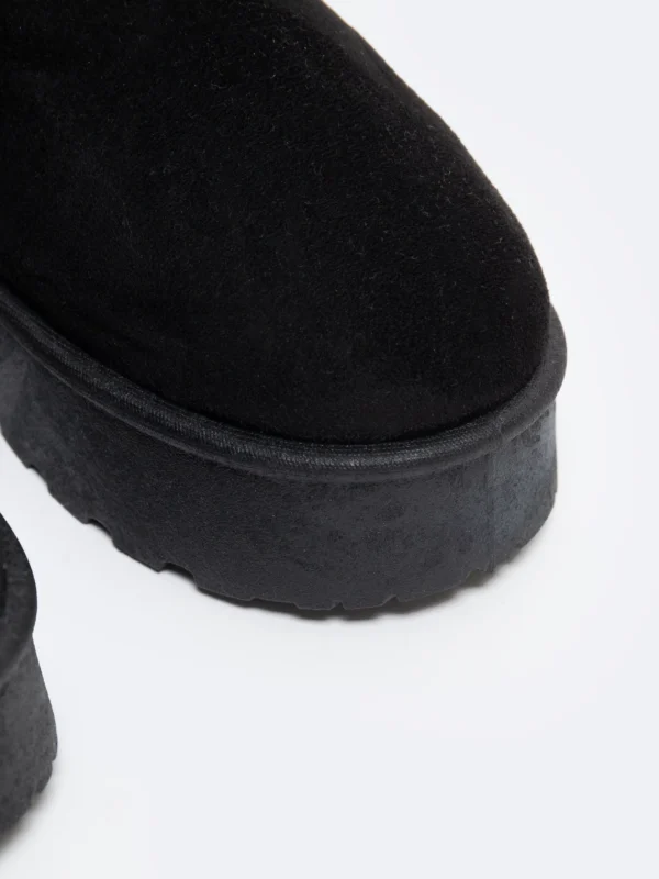 śniegowce damskie na podwyższonej podeszwie wsuwane czarne OO274898 906