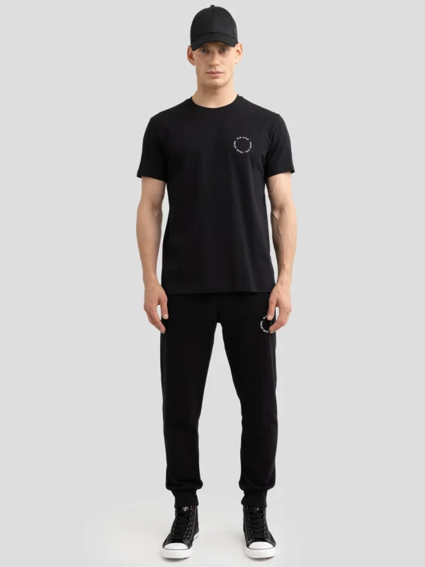 Koszulka męska z niewielkim nadrukiem na piersi czarna Orpion 906