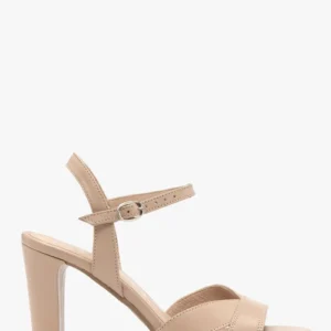 Beżowe sandały na grubej szpilce