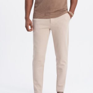 d757b23b405ef0a7a5ed963638bc4fcde247d2b8 Spodnie męskie CARROT ze strukturalnej dwukolorowej dzianiny - beżowe V2