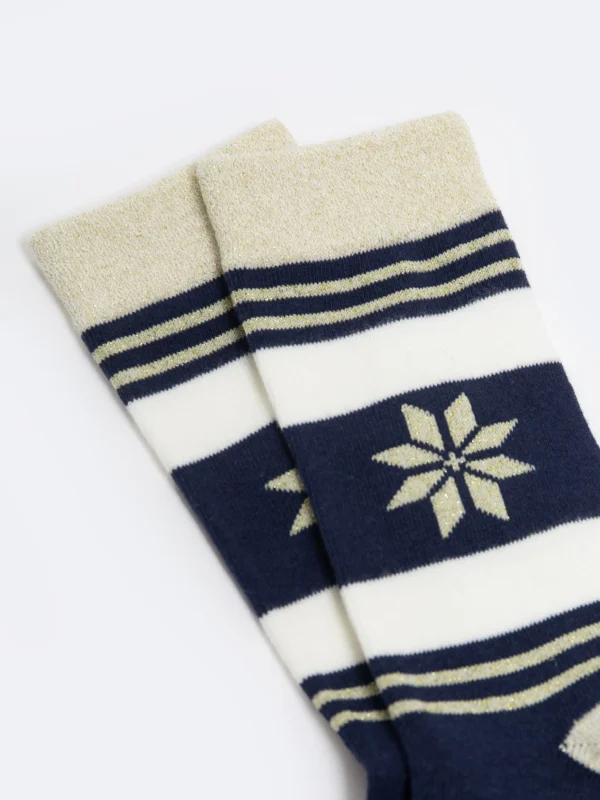 dd326809f97394561e8101c1431823aa4bf7acc2 Skarpety damskie długie z wiskozy świąteczne Merryla 000