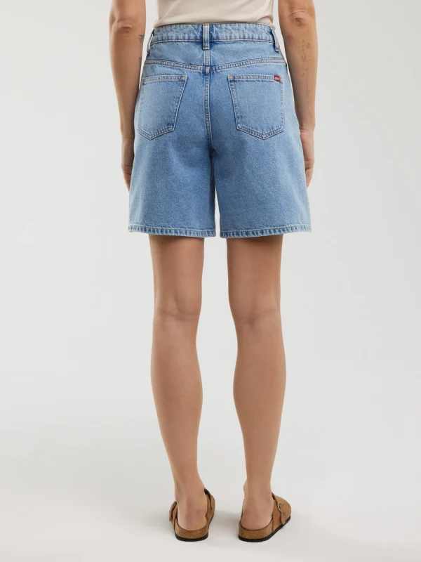 dd8ea6eec94c6401a94dd52ee8797cc0f5e66608 Szorty damskie jeansowe niebieskie Satoko 288