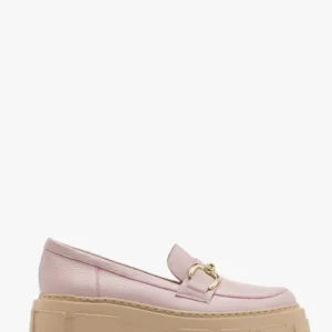 Liliowe mokasyny ze złotą ozdobą