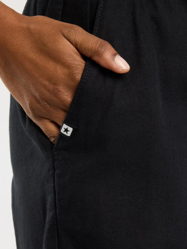 Spodnie damskie z szeroką nogawką z dodatkiem lnu czarne Malu 907