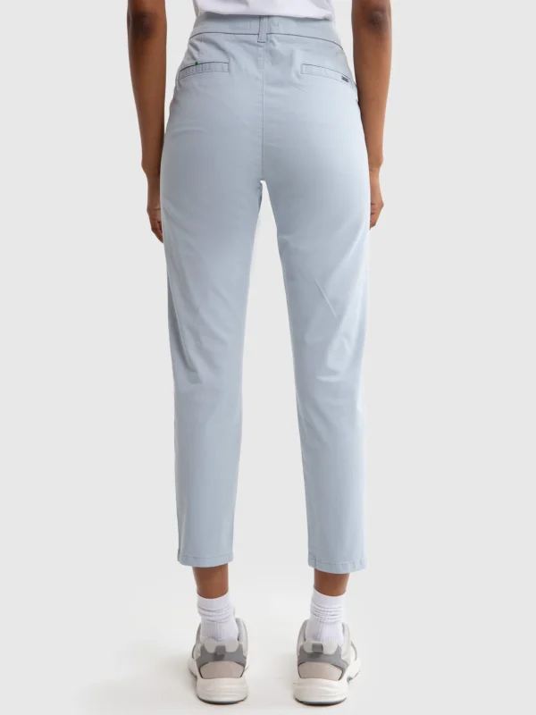 Spodnie damskie chinosy slim niebieskie Riana 400