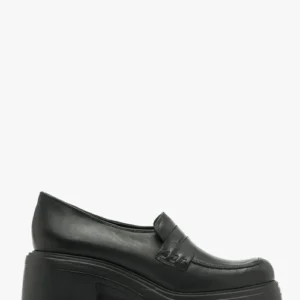 Czarne mokasyny na obcasie