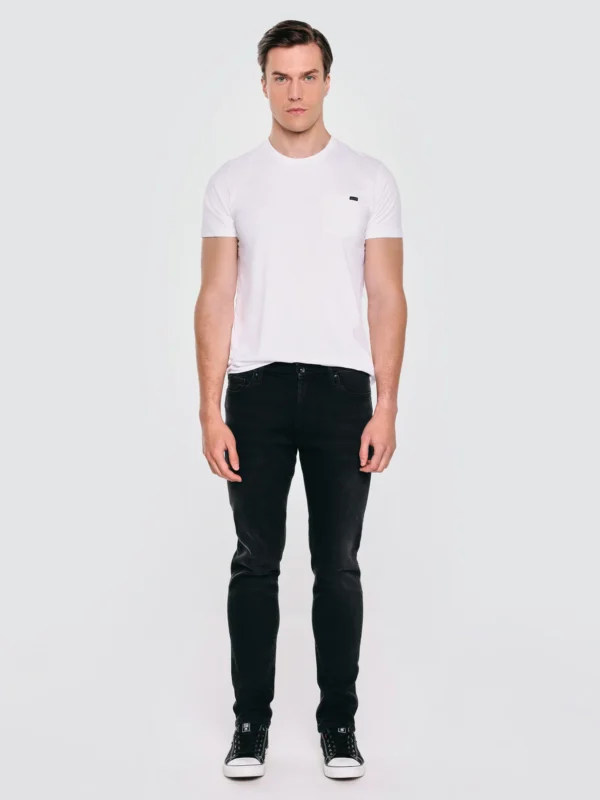 e6ad92bb64b1a6507e2475fc9f74cd96eaf447cd Jeansy męskie czarne Harper 920