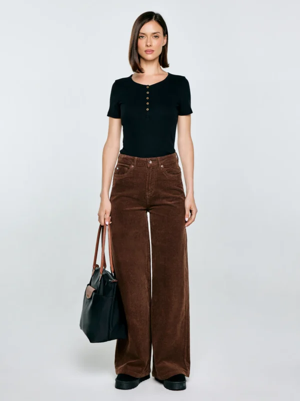 Koszulka damska w prążek z ozdobnymi guzikami czarna Werta 906