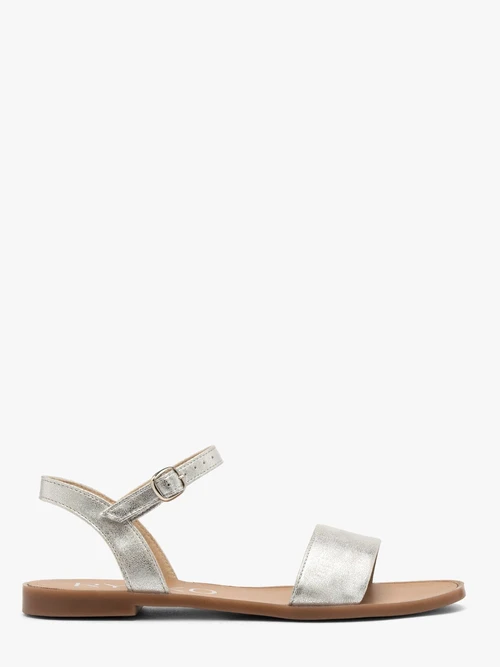 ee952be8f06938947786b171224ff71a9ae86c2f Srebrne sandały damskie płaskie