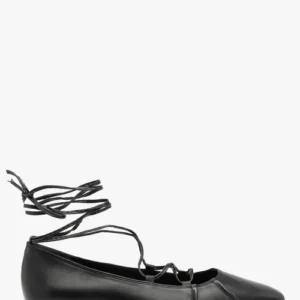 Czarne baleriny z wiązaniem wokół kostki