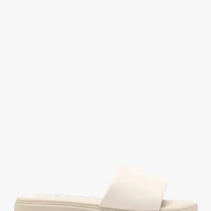 f44e1dbcdec65e8e566d11d6b80e6d07a2075212 Kremowe klapki damskie