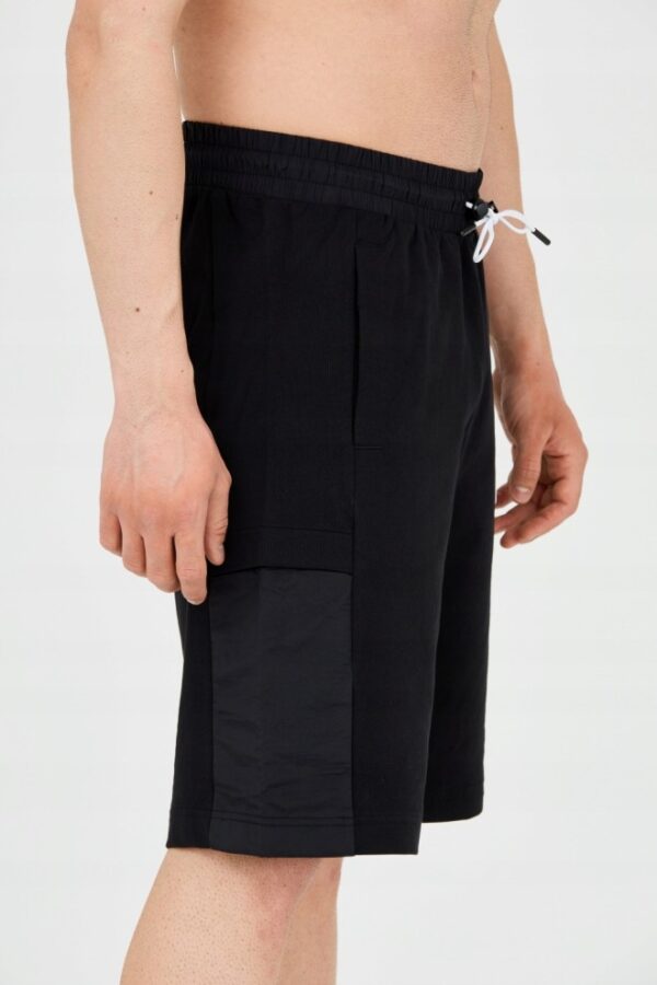 EA7 Męskie czarne shorty ze wstawkami