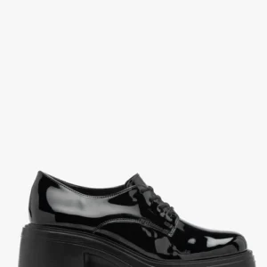 Czarne półbuty damskie na masywnym spodzie