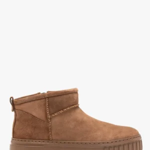 Rude welurowe śniegowce na lekkim spodzie