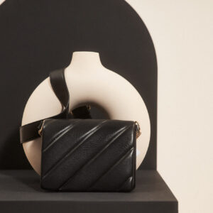 Torebka na ramię z szerokim paskie