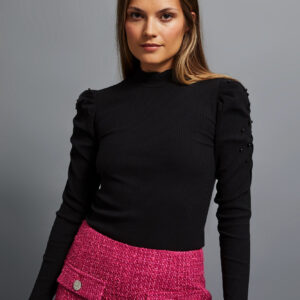 Prążkowana bluzka z bufiastymi rękawami i półgolfem czarna