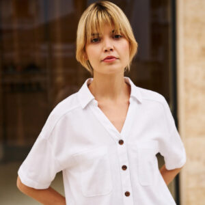 Wiskozowo-lniana koszula biała