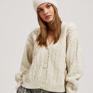 Czapka z ozdobnym splote