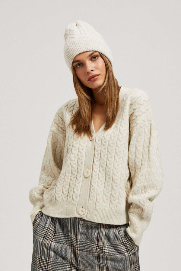 Czapka z ozdobnym splote