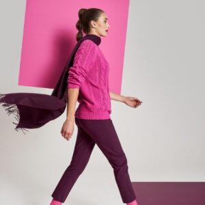 Spodnie z kantem koloru burgund