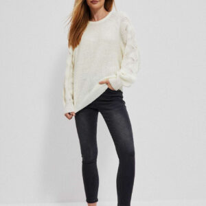 Spodnie rurki z przetarciami