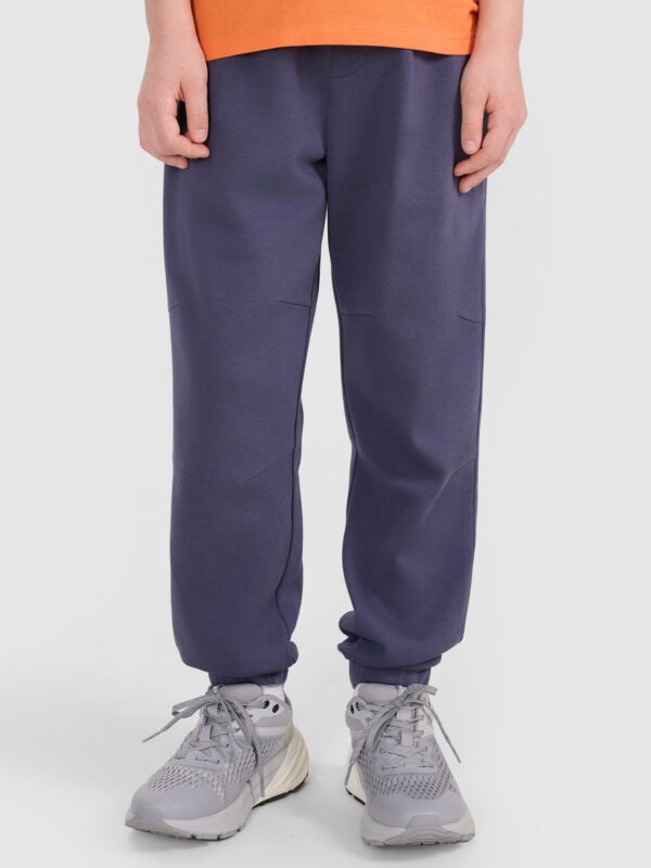 05d53c07c6c9ecc2ce3bc19a70816cd148481268 4F Spodnie dresowe joggery chłopięce - szare 128 (7-8 lat)