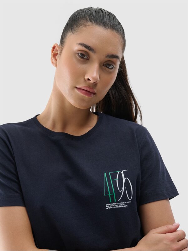 05e0f8af1b8a70fac91db027635e31a0fde15b3d 4F T-shirt slim z nadrukiem damski - granatowy
