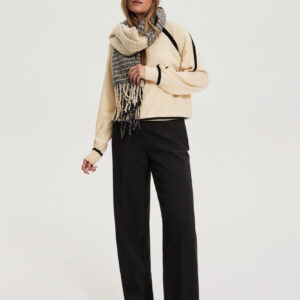 Szal z frędzlami czarny