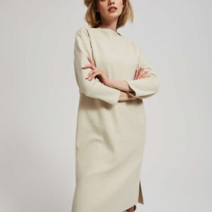 0c65258f67744c2c2c4c763b297c9d2ad39ec1bc Prosta sukienka z rękawami 3/4