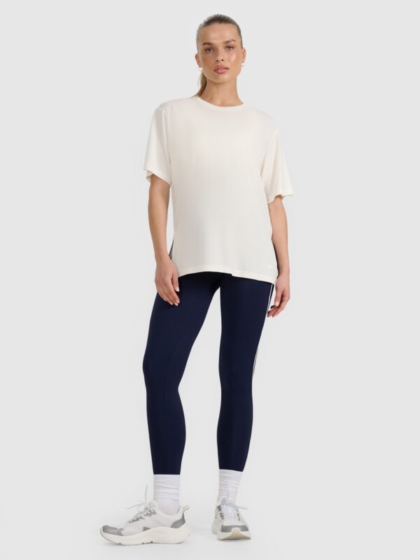 4F T-shirt oversize z modalem damski - biały