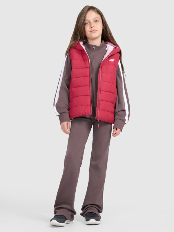 13429970803e392974c7b8e7d79f870bd54e5baf 4F Bezrękawnik puchowy z wypełnieniem syntetycznym dziewczęcy - różowy 134 (8-9 lat)