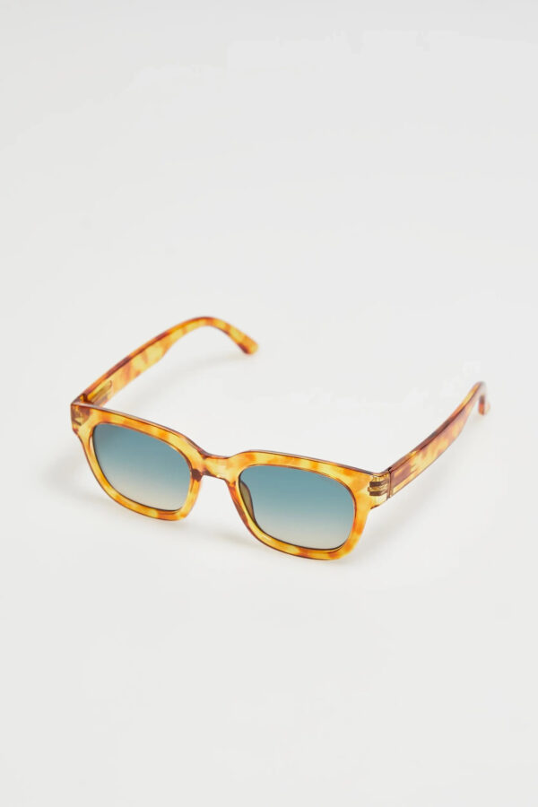 Wąskie brązowe okulary