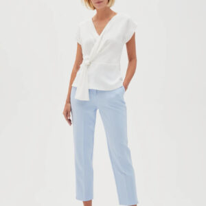 Spodnie w kant z prostą nogawką błękitne