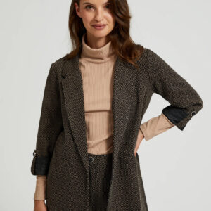 16e6ee74e64bbdff2b890ee8a037da7d895ae0ce Marynarka ozdobiona metaliczną nitką z podwijanymi rękawami czarna