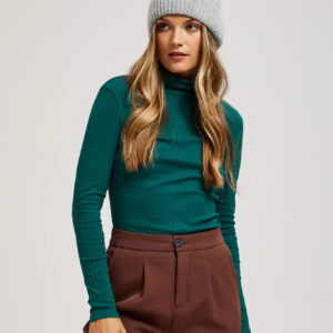 Czapka z futrzanym pomponem szara