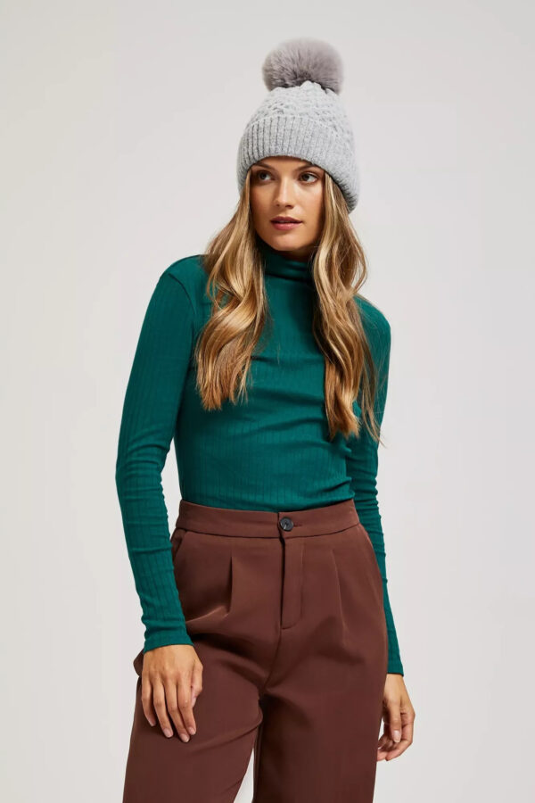 Czapka z futrzanym pomponem szara